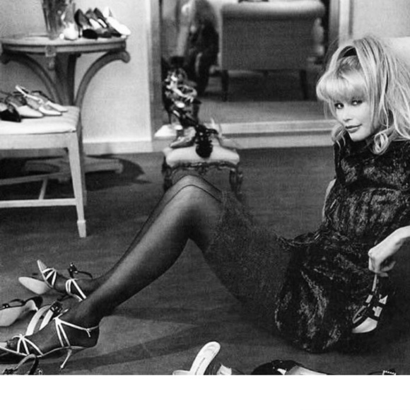 Laurence Decade Chic & Edgy Steven Booties (8.5) - Picture 16 of 16